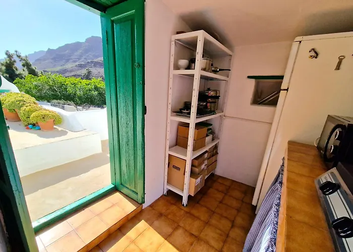 Historica Casa Con Vistas Al Jardin De Cactus Y Montanas